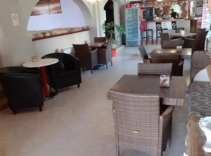 Oasis Konukevi *